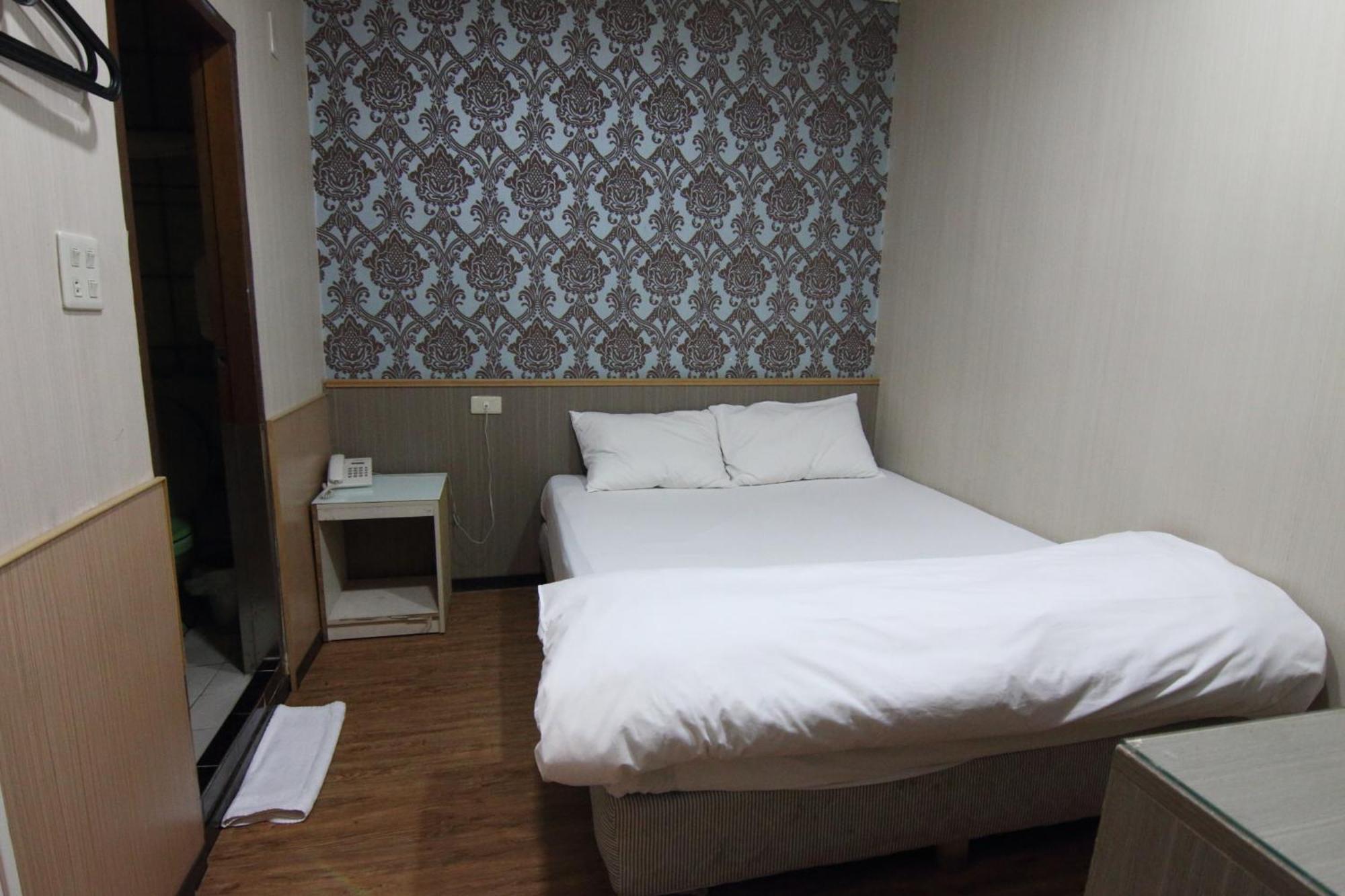 Baoshan Hotel Zhongli Bagian luar foto