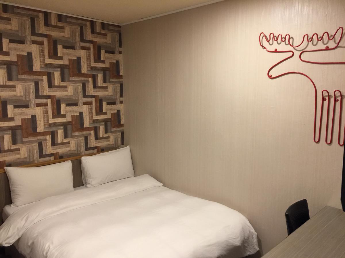 Baoshan Hotel Zhongli Bagian luar foto