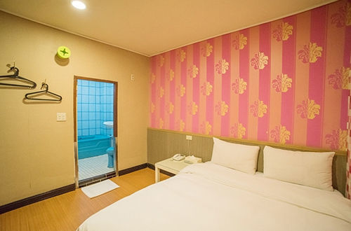 Baoshan Hotel Zhongli Bagian luar foto